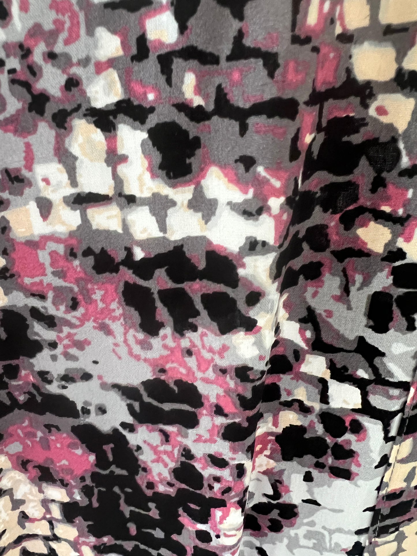Mirage Mosaic abaya