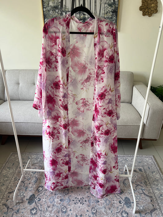 Blooming pink abaya